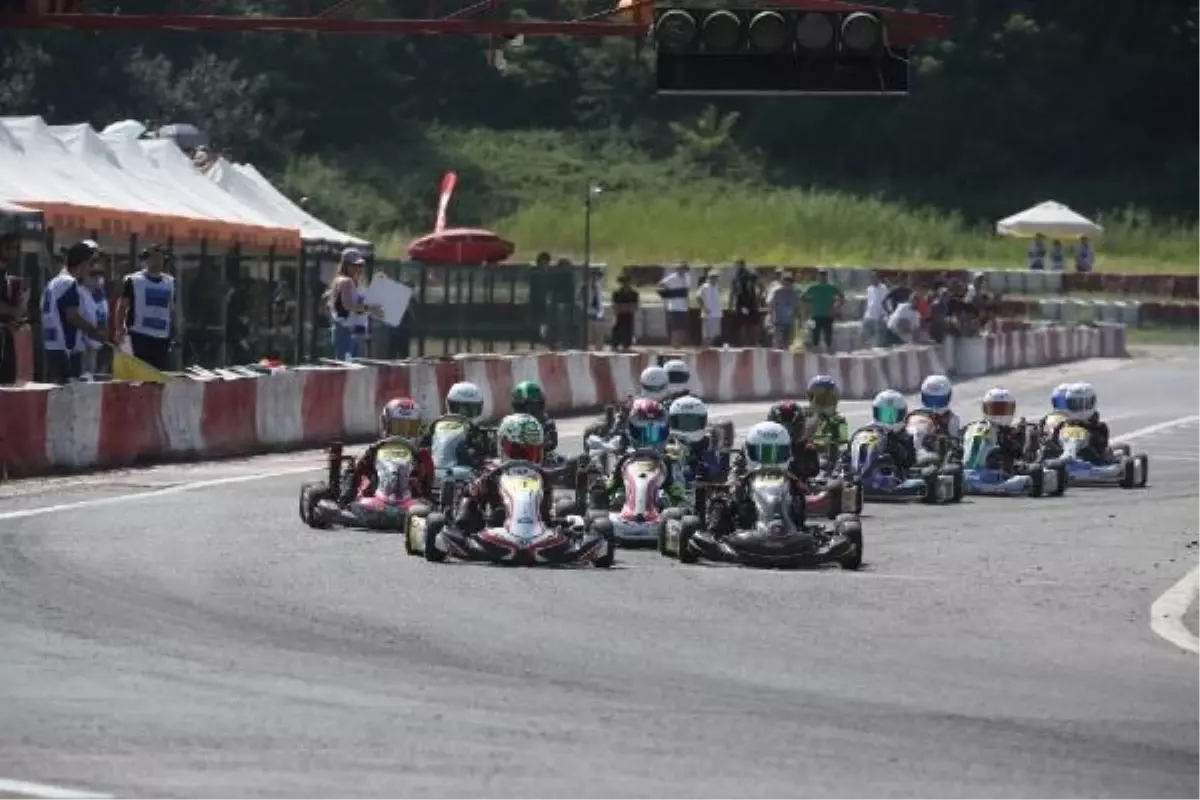 KOCAELİ\'de MOTUL 2023 Türkiye Karting Şampiyonası 3. Ayak Yarışları Tamamlandı
