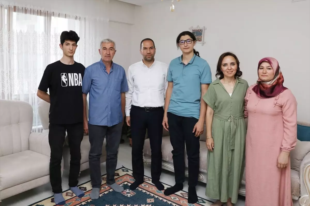 Niğde Belediye Başkanı Harun Durak\'ı Ziyaret Etti