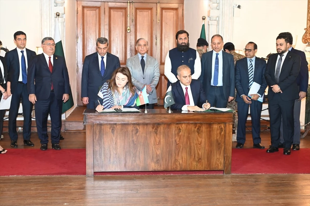 Pakistan, Azerbaycan ile LNG Tedariki Konusunda Esnek Şartlarda Anlaşma İmzaladı