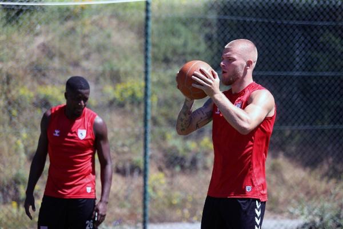 Samsunspor\'un yeni transferi Rick Van Drongelen: Süper Lig fiziksel güç gerektiren bir lig