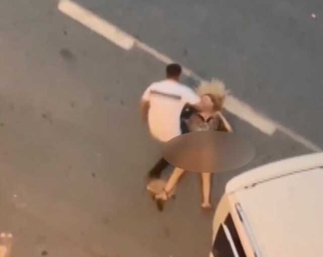 Son Dakika! İstanbul Esenyurt'ta bir kadını sokak ortasında döverek bayıltan Şeyhmus Dağ tutuklandı Son Dakika! İstanbul Esenyurt'ta bir kadını sokak ortasında döverek bayıltan Şeyhmus Dağ tutuklandı
