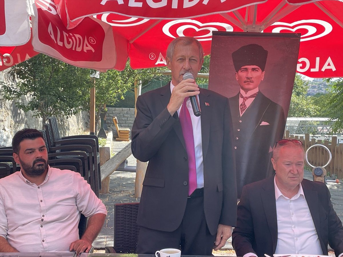 Süleymanpaşa Belediye Başkanı Hüseyin Uzunlar, basın mensuplarıyla bir araya geldi