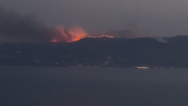 Yunanistan'da Korfu Adası'nda da Orman Yangını Çıktı