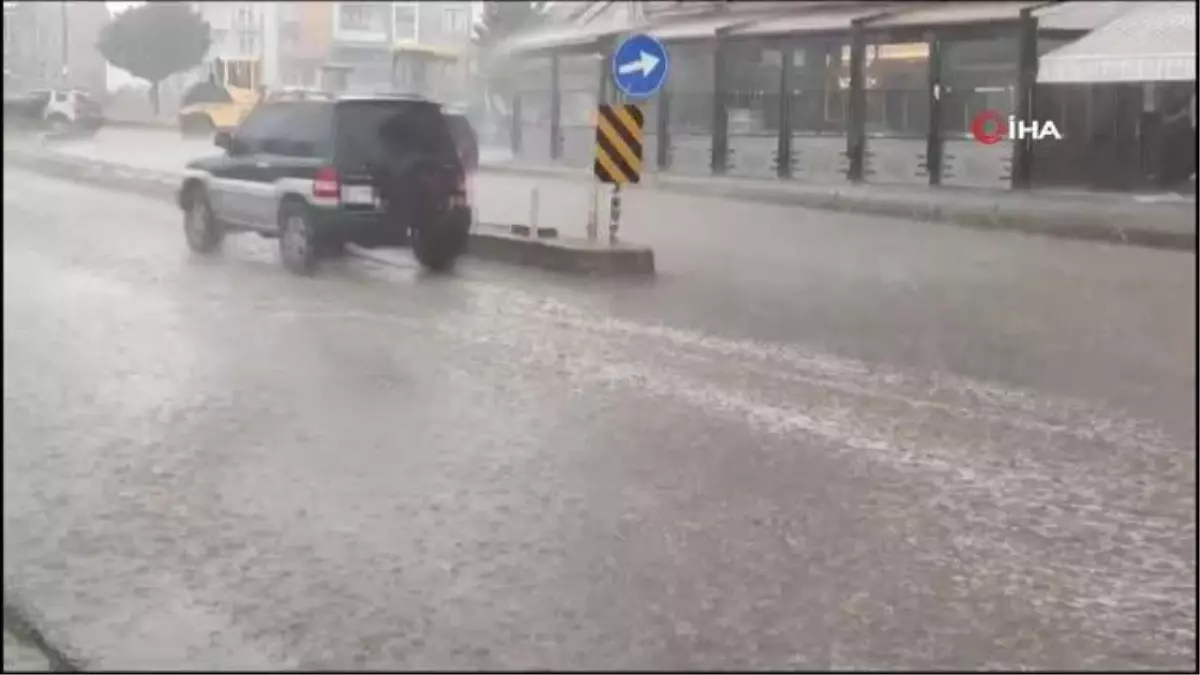 Bingöl'de yaz ortasında kuvvetli sağanak yağış etkili oldu