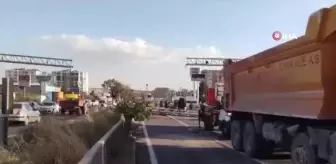 Diyarbakır'da damperi açık unutulan kamyon kamera direğini devirdi