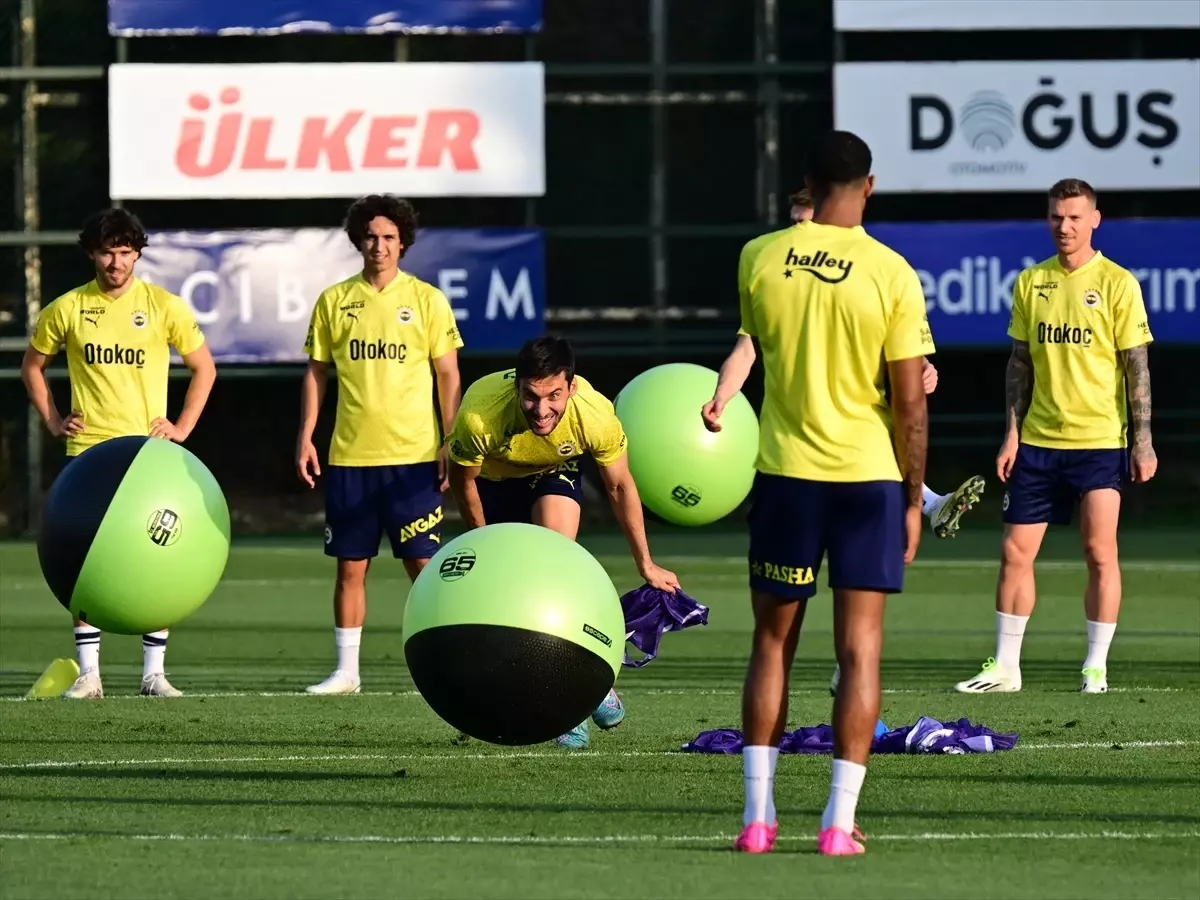 Fenerbahçe, Zimbru maçı için hazır