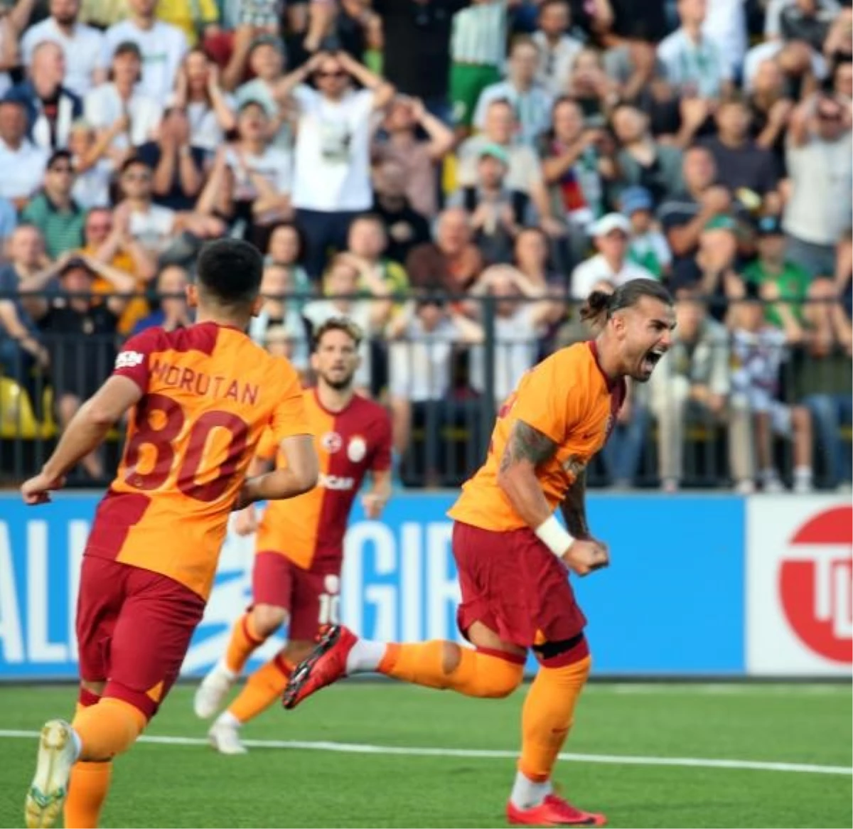 Galatasaray, Zalgiris ile 2-2 berabere kaldı