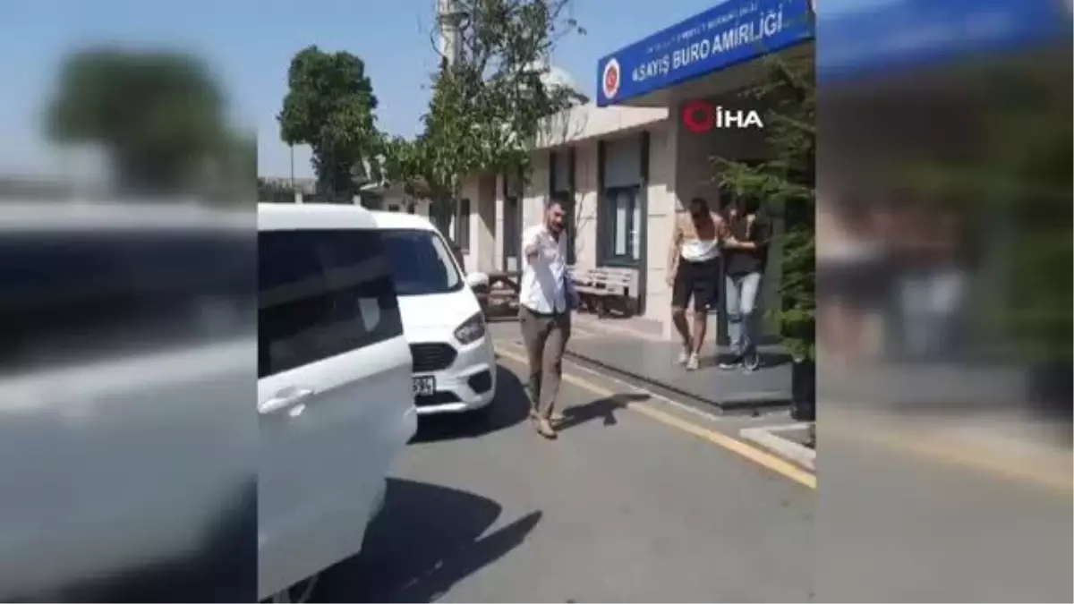 Kadınlara yangın tüpü sıkarak saldıran 3 şüpheli yakalandı