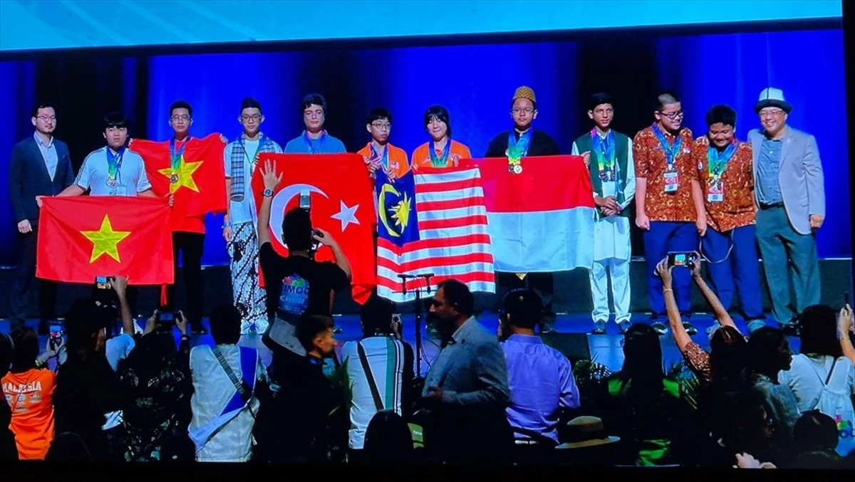 Karabük BİLSEM Öğrencisi Singapur\'da Madalyalar Kazandı