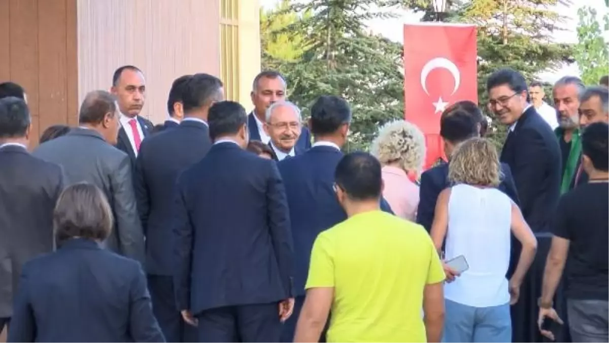 Kılıçdaroğlu, CHP Milletvekilleriyle Ankara'da Bir Araya Geldi