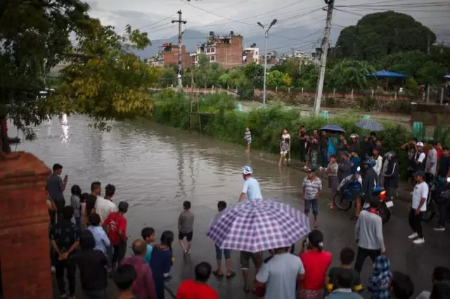 Nepal'in Başkenti Katmandu Şiddetli Yağışlara Teslim Oldu