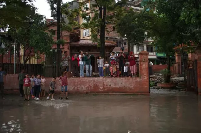 Nepal'in Başkenti Katmandu Şiddetli Yağışlara Teslim Oldu