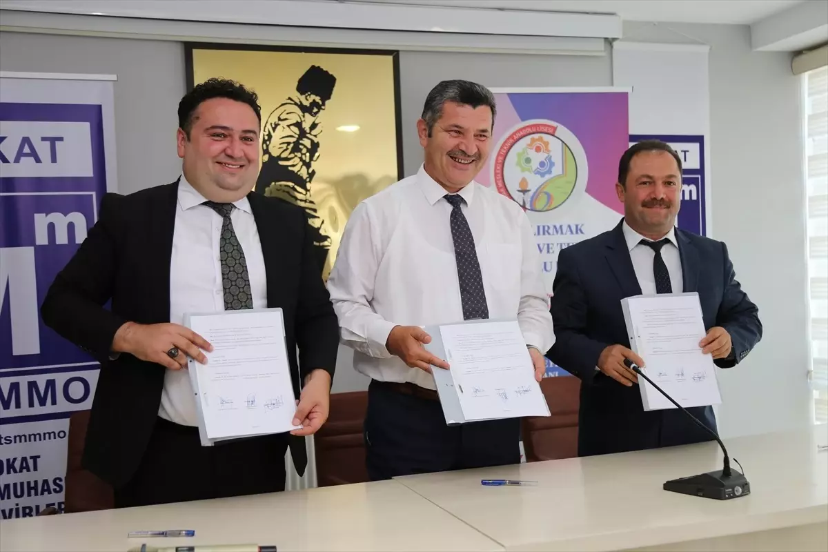 Tokat\'ta Bilgisayarlı Muhasebe Kursu Salonu Açıldı