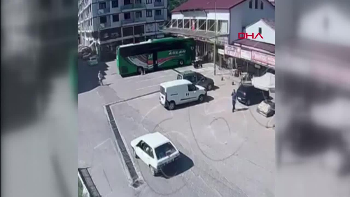 Kastamonu'da otomobilin çarptığı kişi yaralandı