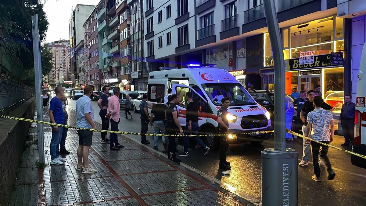 Rize\'de çıkan bıçaklı kavgada 1 kişi öldü, 2 kişi yaralandı
