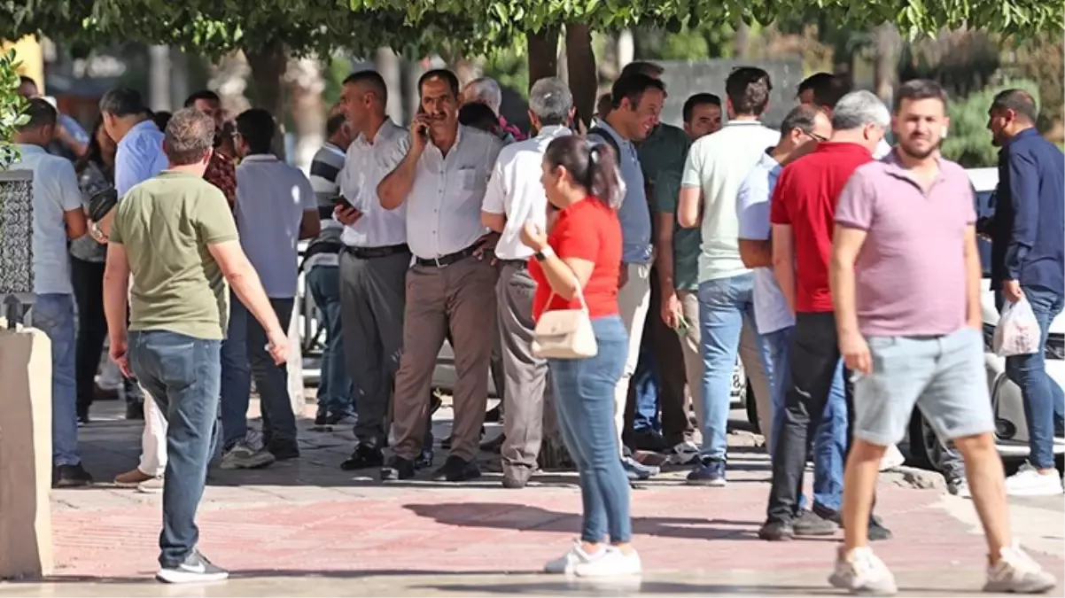 Adana Kozan\'da 5.5 büyüklüğündeki depremle sarsıldı! Çevre illerden de hissedildi