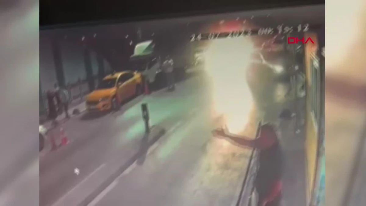 Sultangazi\'de Taksi Şoförü ile Kamyonet Şoförü Arasında Kavga Çıktı