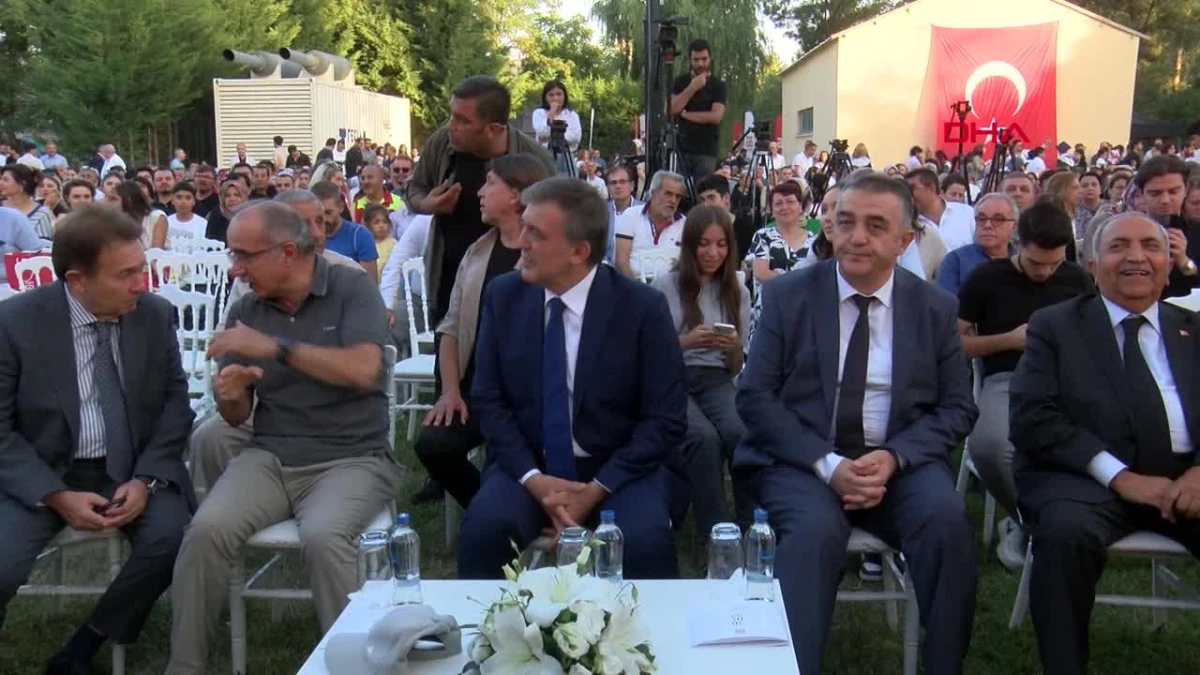 Abdullah Gül, Kayseri\'de Üniversite Mezuniyet Törenine Katıldı