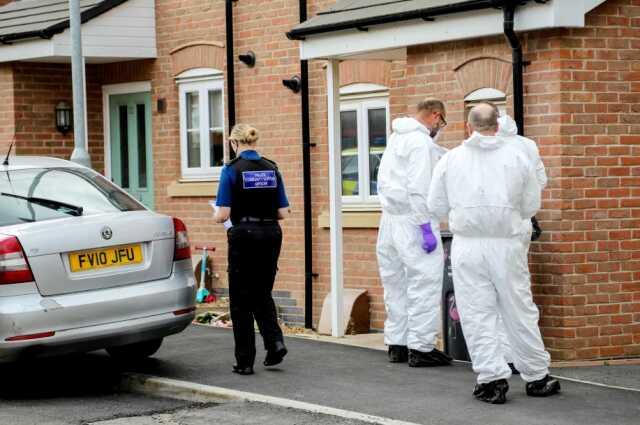 28 yaşındaki model Caragh Eaton, tartıştığı sevgilisinin arabasından düşerek öldü