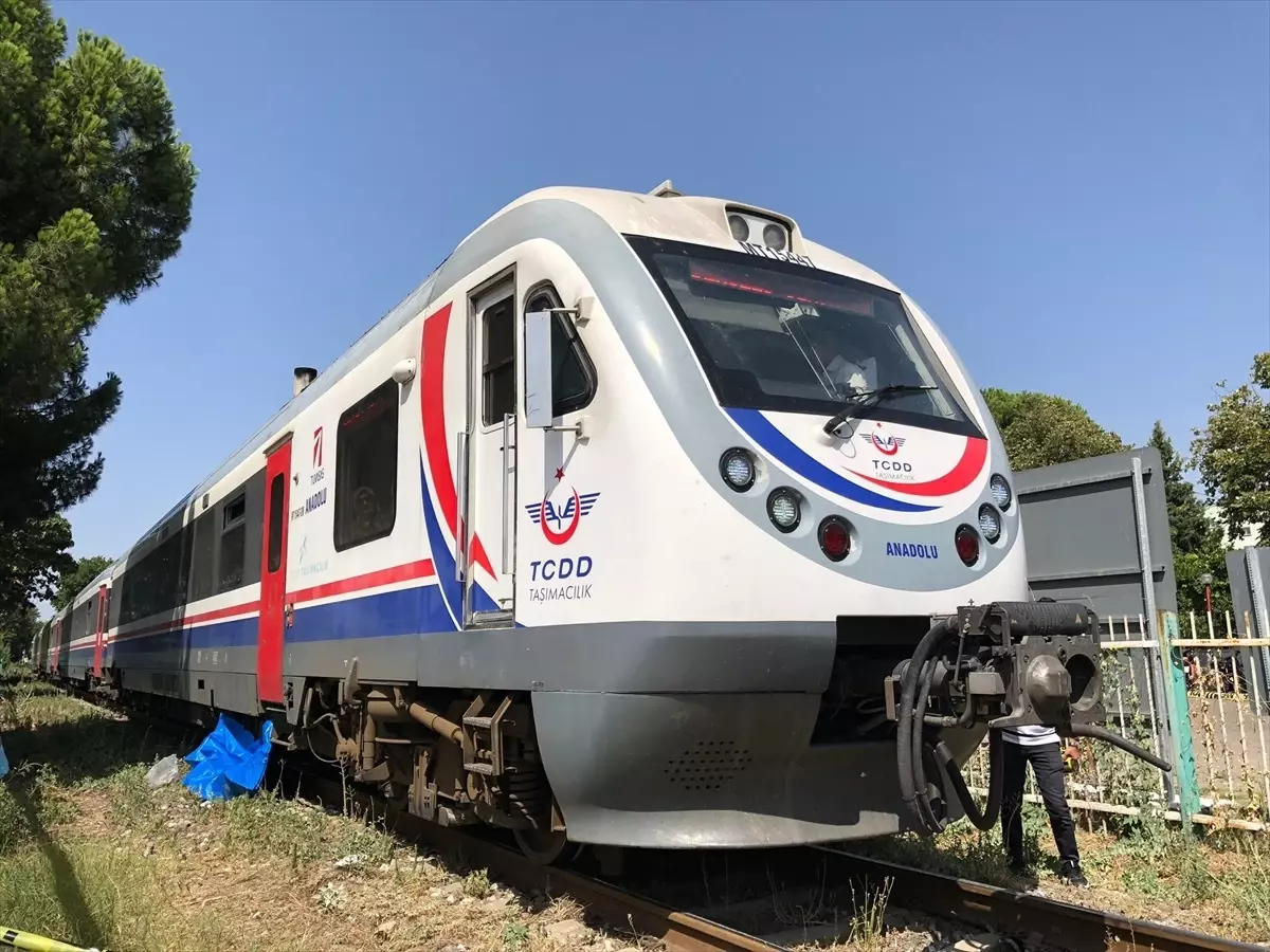 Aydın\'da Tren Kazası: İşitme Engelli Kişi Hayatını Kaybetti