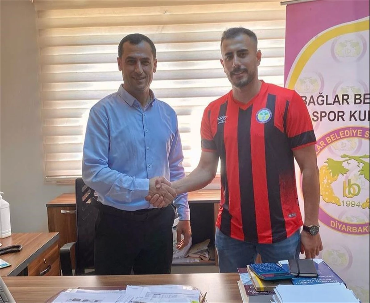 Bağlar Belediyespor 3 futbolcuyla daha sözleşme imzaladı