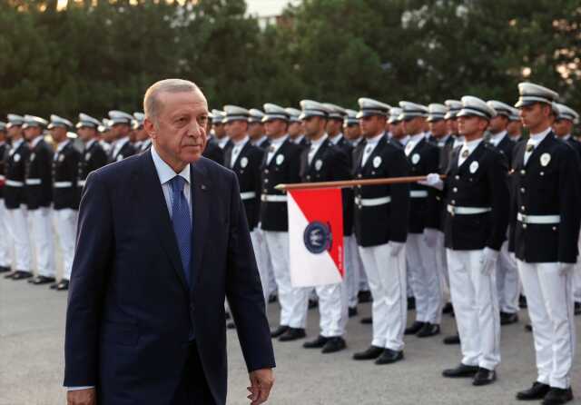 Cumhurbaşkanı Erdoğan: Son 6 ayda 16 bin göçmen gönderildi, güvenliğimizden taviz vermeyeceğiz Cumhurbaşkanı Erdoğan: Son 6 ayda 16 bin göçmen gönderildi, güvenliğimizden taviz vermeyeceğiz