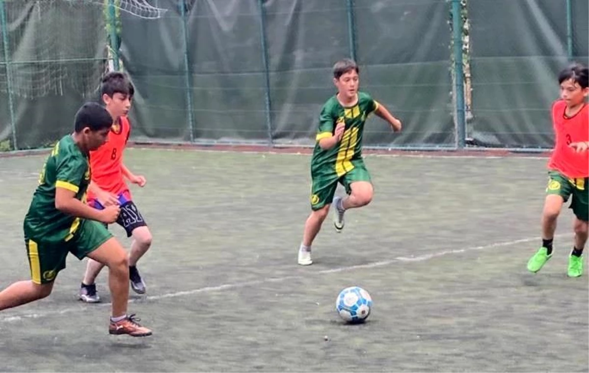 Darıca Belediyesi Yaz Spor Okulları\'nda Eğitimler Devam Ediyor