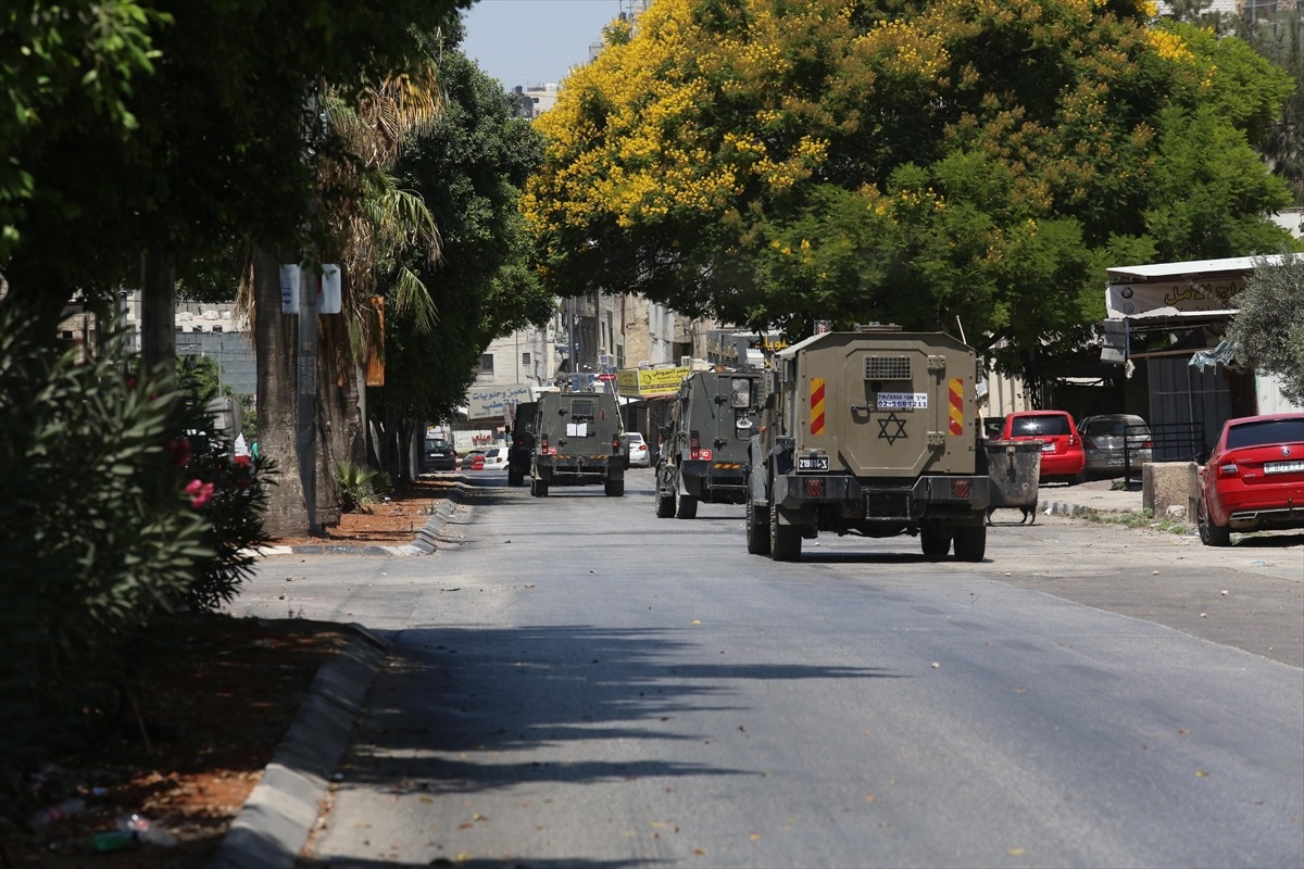 İsrail Güçleri Nablus\'ta Bir Filistinli Genci Öldürdü
