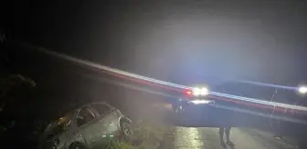Ödemiş'te Elektrikli Motosiklete Çarpan Otomobilin Şarampole Yuvarlanması Sonucu 7 Kişi Yaralandı