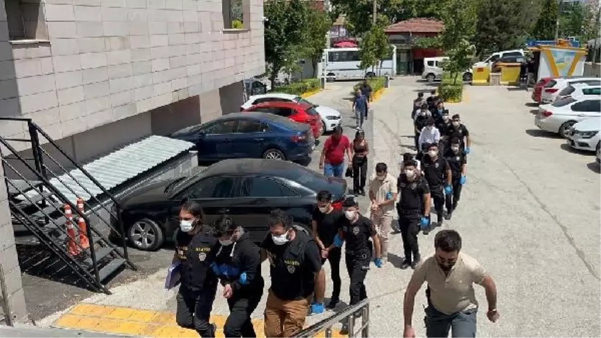 Eskişehir'de kavga sonrası pompalı tüfekli saldırı: 5'i çocuk 15 şüpheli adliyeye sevk edildi