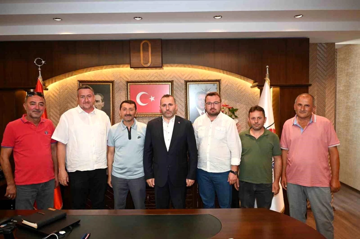 Yalova Belediye Başkanı Mustafa Tutuk, Elmalık ve Kirazlı köylerindeki su sıkıntısının çözüleceğini belirtti