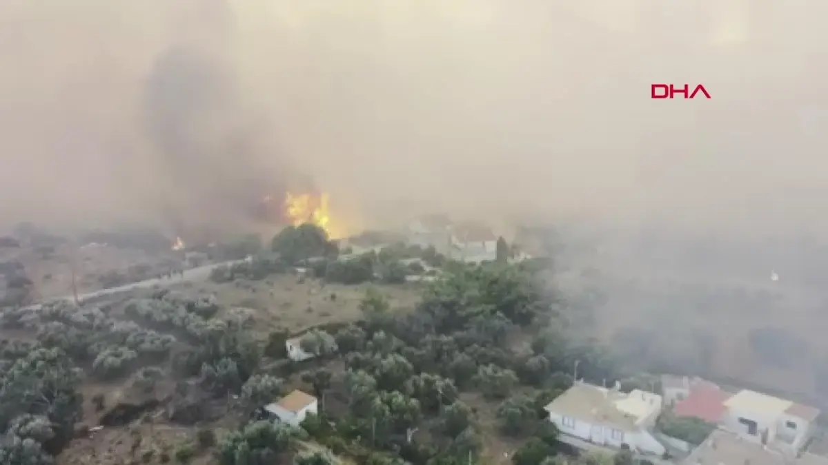 Yunanistan\'ın Rodos Adasında Orman Yangınlarına Karşı Mücadele Devam Ediyor