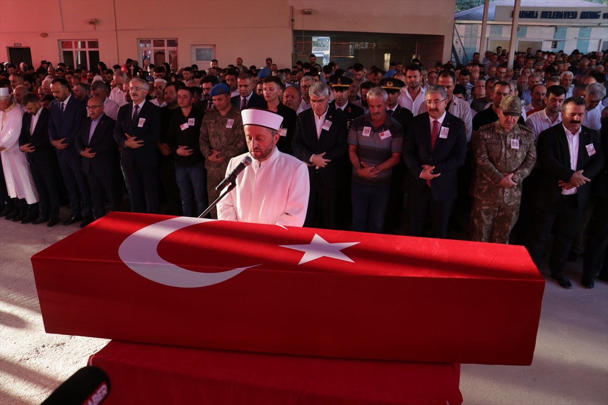 Ulaştırma Sözleşmeli Er Ömer Cinkara\'nın Cenazesi Osmaniye\'de Defnedildi