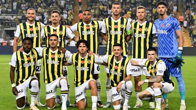 Son Dakika: UEFA Konferans Ligi 2. ön eleme turu ilk maçında Fenerbahçe, Zimbru'yu 5-0 mağlup etti Son Dakika: UEFA Konferans Ligi 2. ön eleme turu ilk maçında Fenerbahçe, Zimbru'yu 5-0 mağlup etti