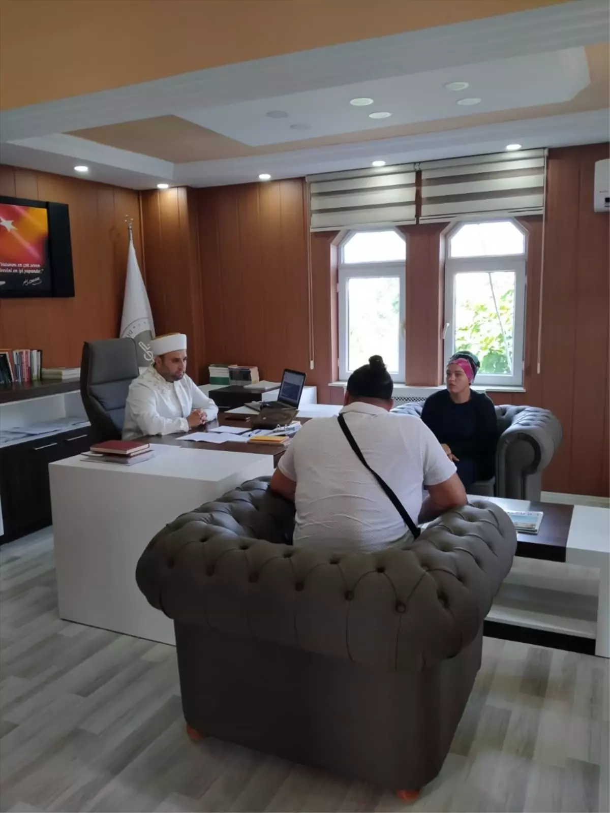 Alman Vatandaşı Saskia Hahn Müslüman Oldu