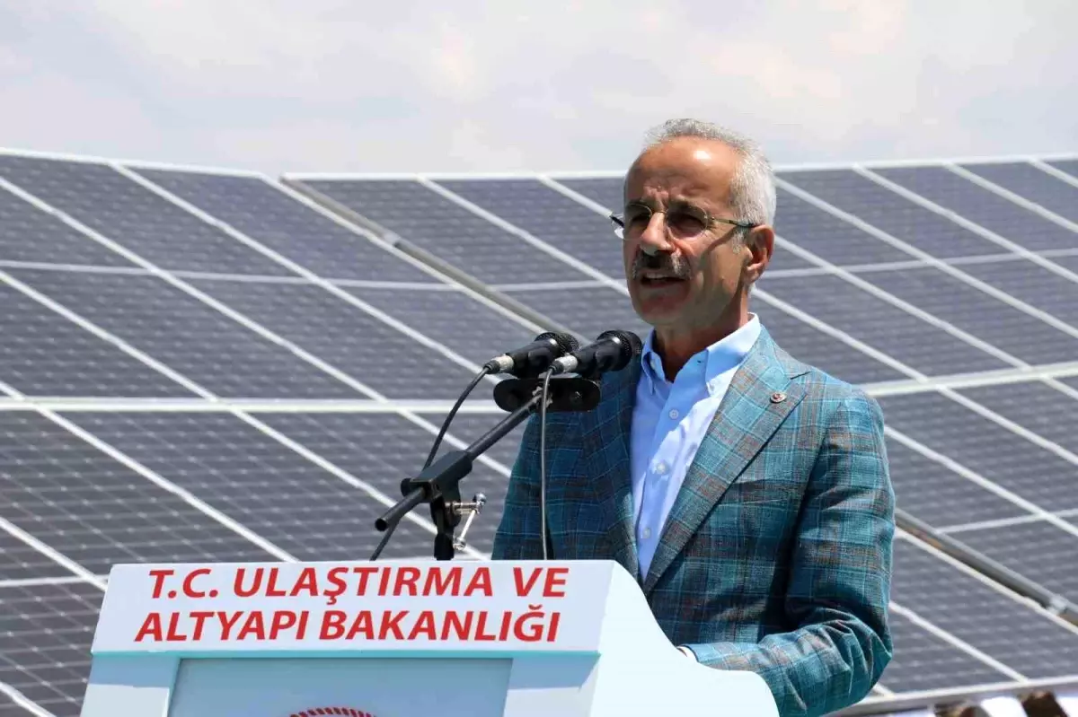 Bakan Uraloğlu: "Van\'a 37 milyar 660 milyon liranın üzerinde harcama yaptık"