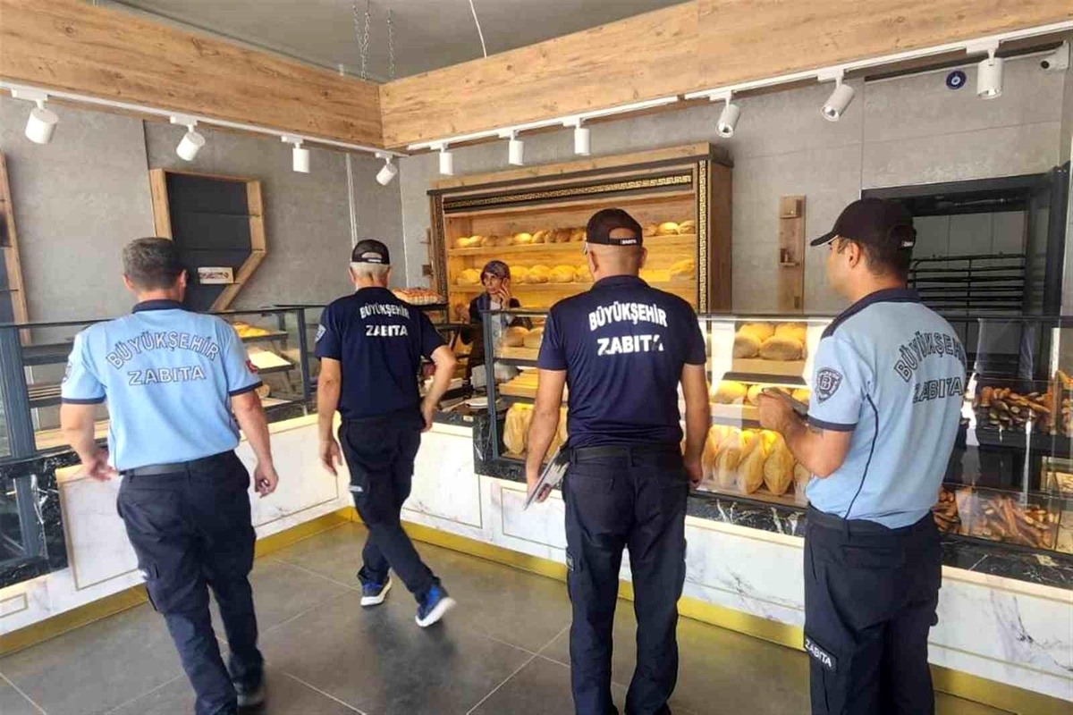 Balıkesir Büyükşehir Belediyesi Market ve Fırınlarda Denetimlerini Sürdürüyor