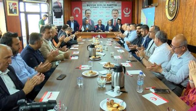 BBP Genel Başkanı Destici: Kimin mal varlığı fazlaysa o daha fazla vergi ödemeli BBP Genel Başkanı Destici: Kimin mal varlığı fazlaysa o daha fazla vergi ödemeli