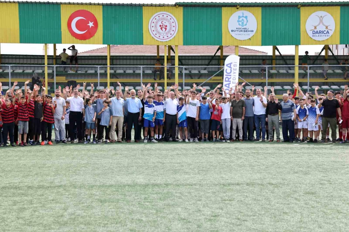 Darıca Belediyesi tarafından düzenlenen Camiler Arası Futbol Turnuvası başladı