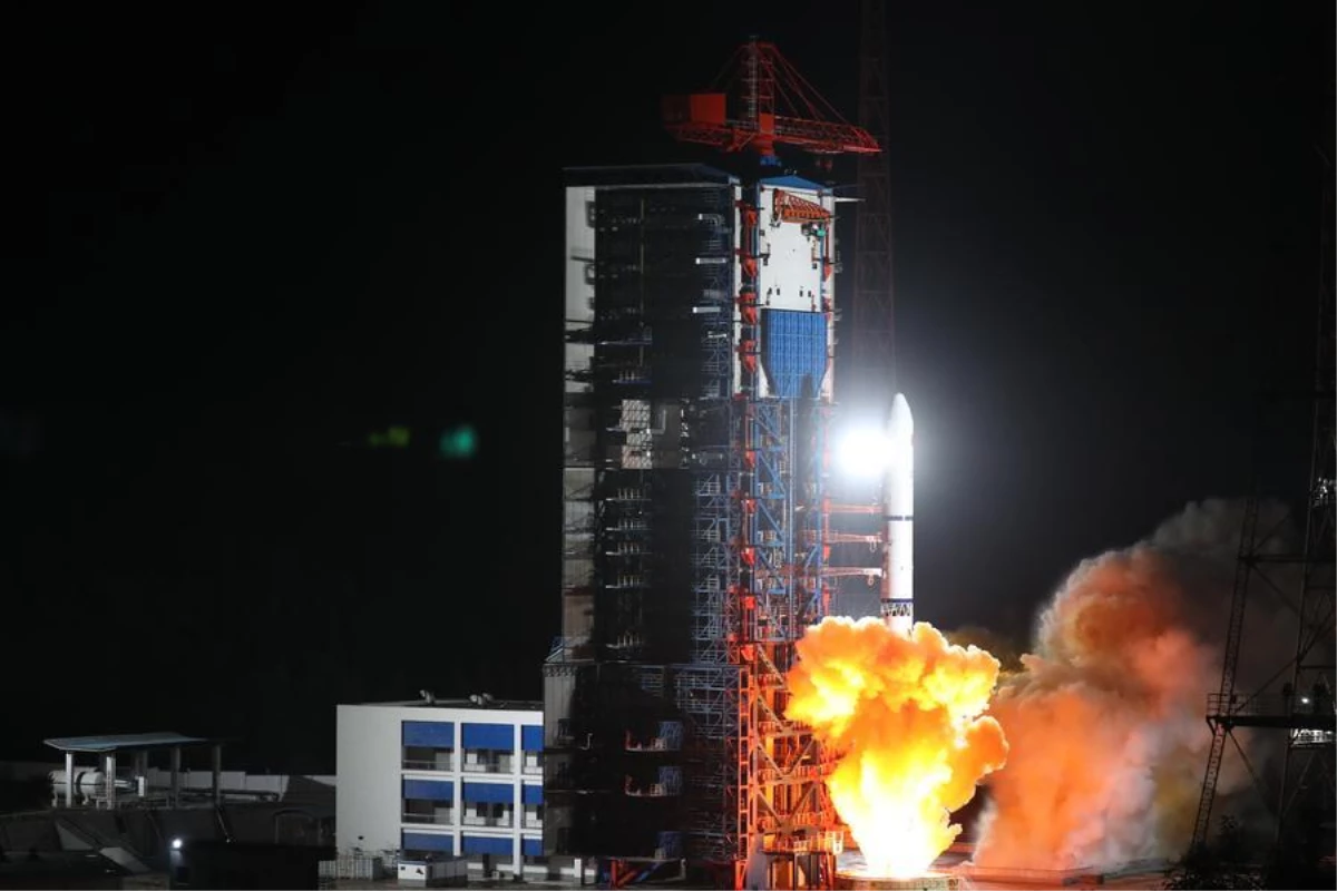 Çin Yeni Uzaktan Algılama Uydu Grubunu Uzaya Gönderdi