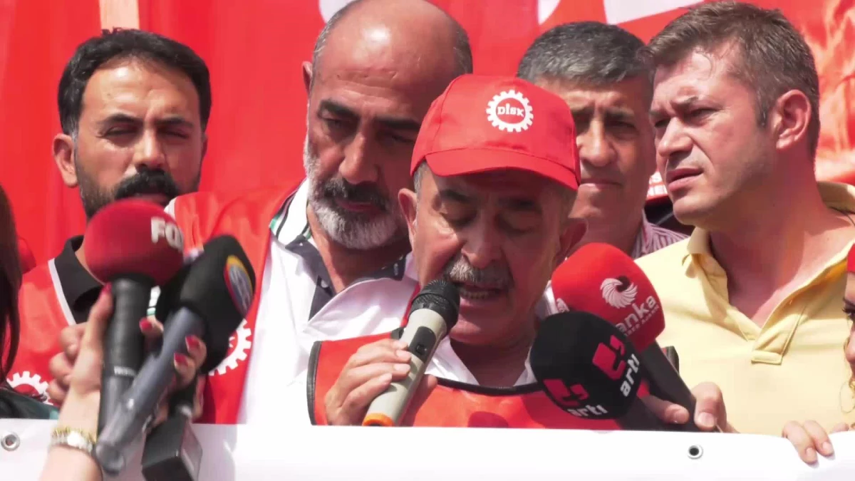 Disk Üyeleri Ankara\'da Zamları ve Vergileri Protesto Etti: "Geçinemiyoruz"