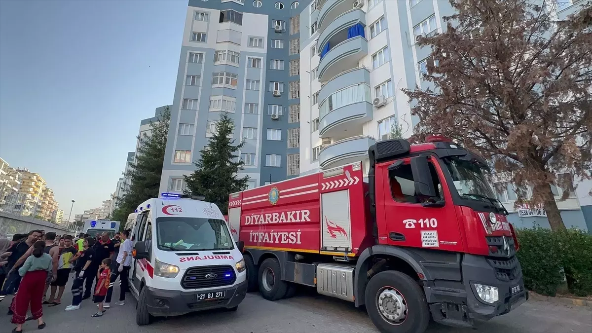 Diyarbakır'da çıkan yangında 5 kişi hastaneye kaldırıldı