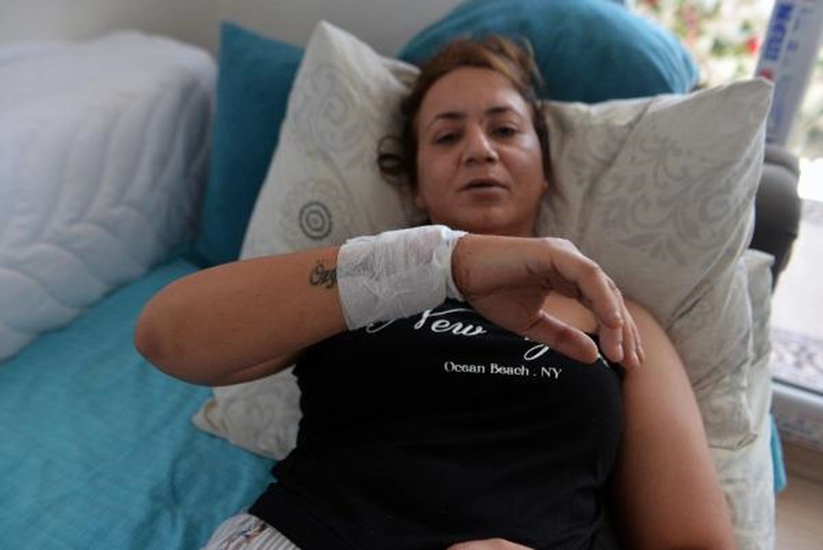 Adana\'da Eski Sevgilinin İş Yerine Baskın: Kadın Tabancayla Yaralandı