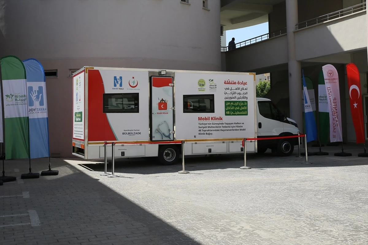 Filistinli Hayırseverlerden Gaziantep\'e Mobil Klinik Aracı