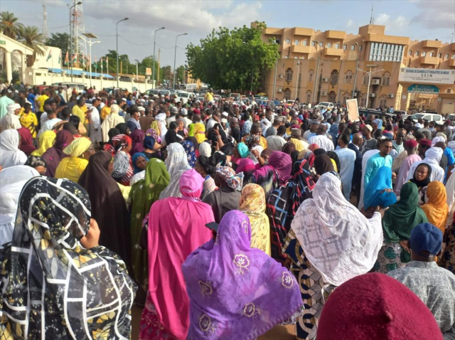 Nijer'de asker, yönetime el koydu! İşte darbenin ardındaki isim