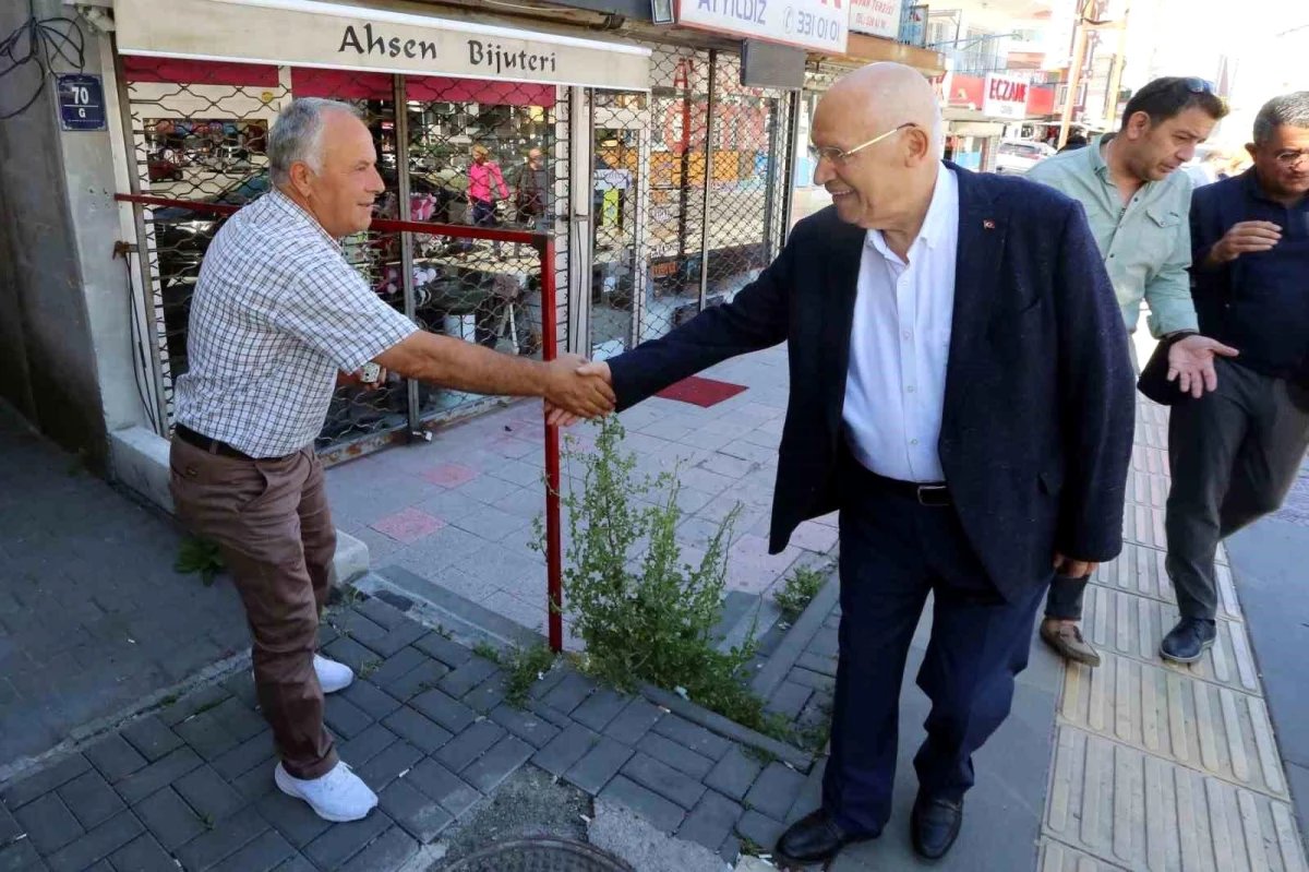 Ankara\'nın Yenimahalle Belediye Başkanı Fethi Yaşar, Şentepe\'deki inşaatları inceledi