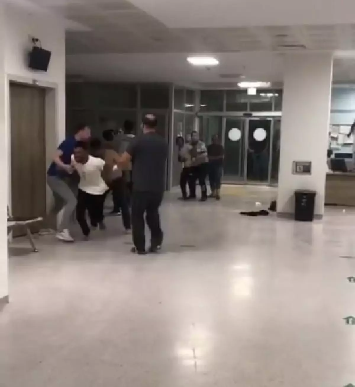 Mevsimlik İşçiler Arasında Hastanede Kavga Çıktı
