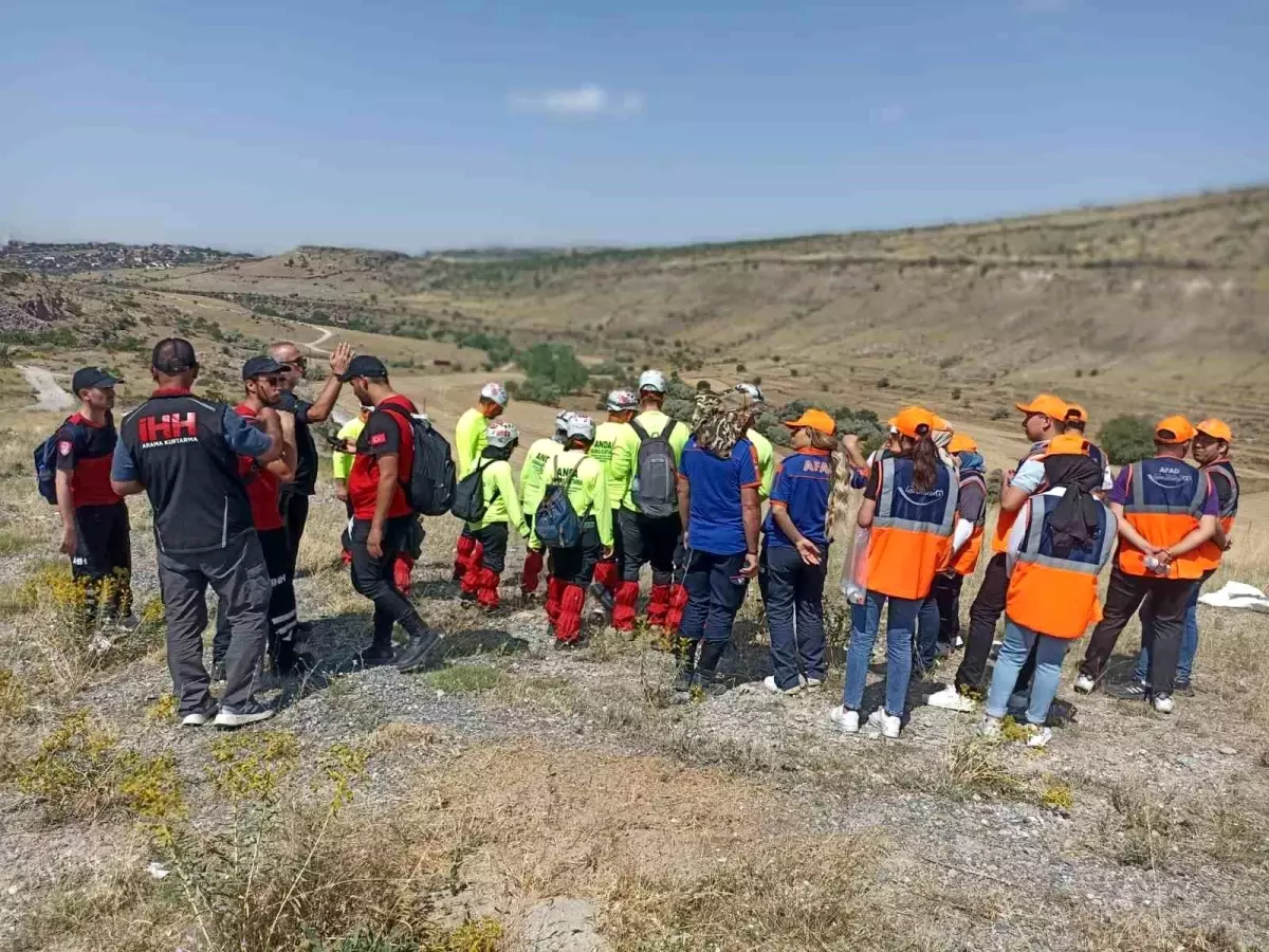 Kayseri\'de 5 gündür haber alınamayan tıp fakültesi öğrencisi için arama çalışmaları devam ediyor