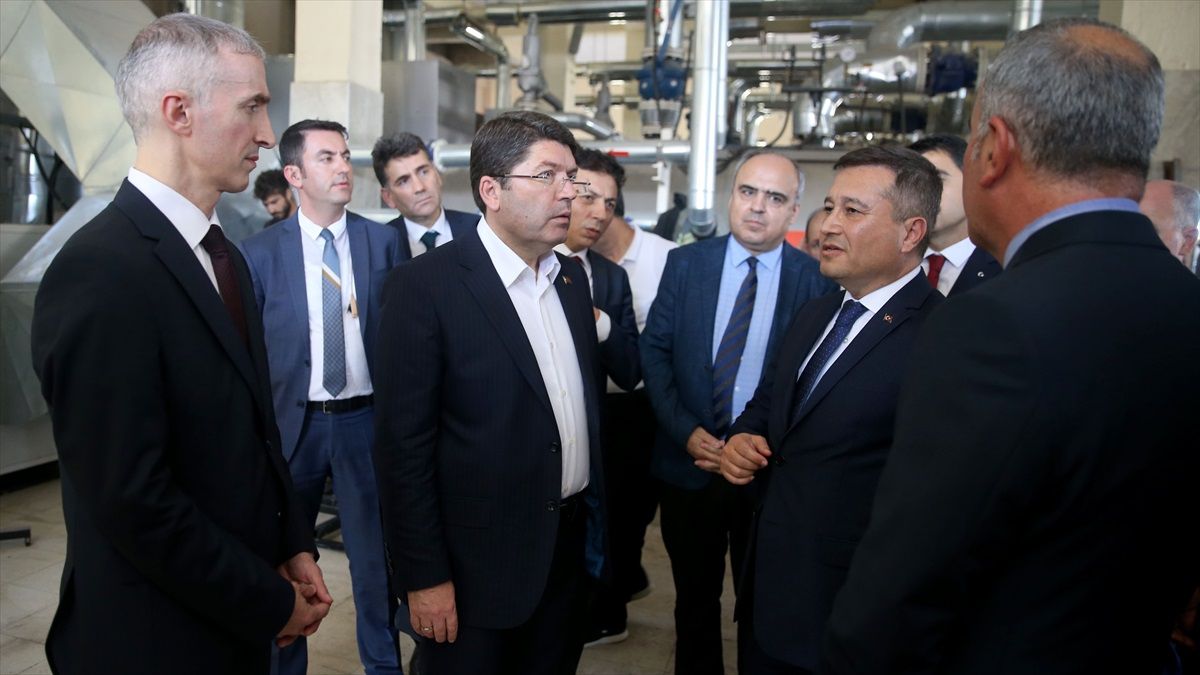 Adalet Bakanı Yılmaz Tunç, Kahramanmaraş\'taki Türkoğlu Cezaevi\'nde İncelemelerde Bulundu