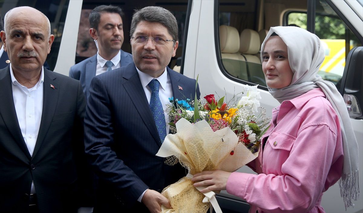 Adalet Bakanı Yılmaz Tunç: Avrupa\'da Kur\'an-ı Kerim\'e Saldırılar Artık Son Bulmalı